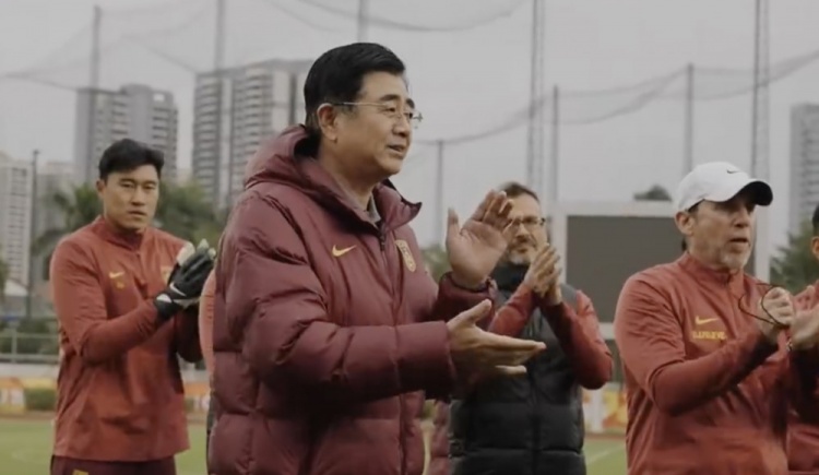 U20亞洲杯開(kāi)賽在即,足協(xié)主席宋凱探班U20國青隊
