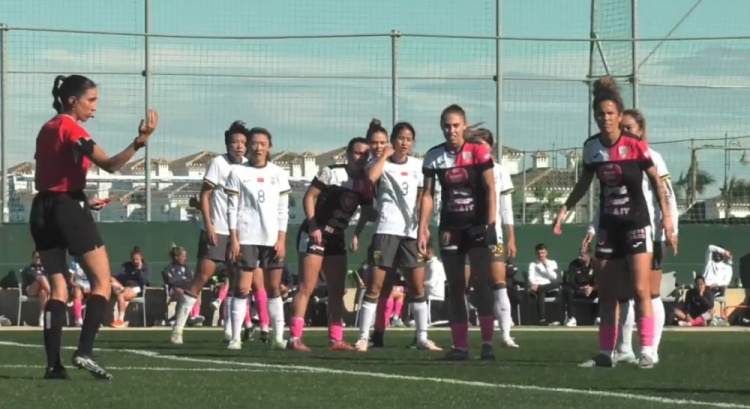  唐佳麗梅開(kāi)二度、邵子欽破門(mén)，中國女足3-2擊敗Alhama俱樂(lè )部女足