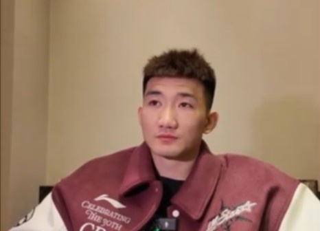  咋形容你和王博的關(guān)系？孫銘徽：像家人 他訓練&生活中很照顧我們