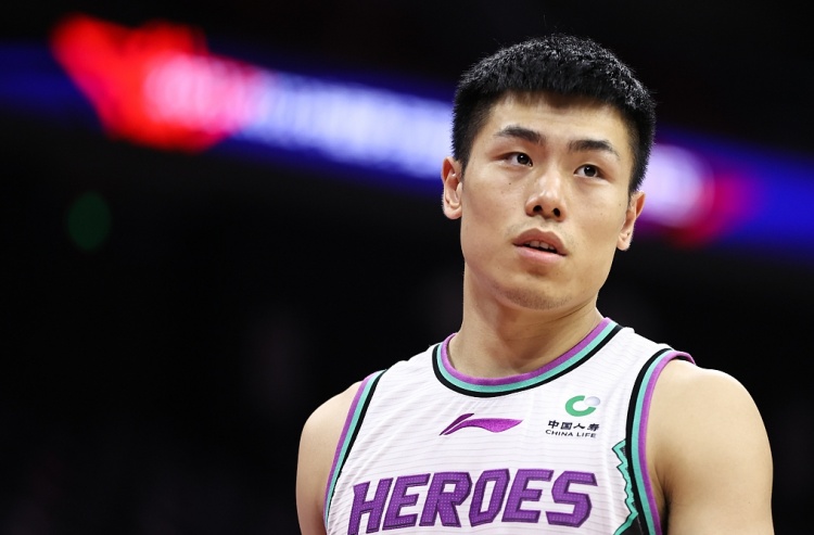  生涯之夜！劉毅13中9&5記三分拿下25分2板1助3斷